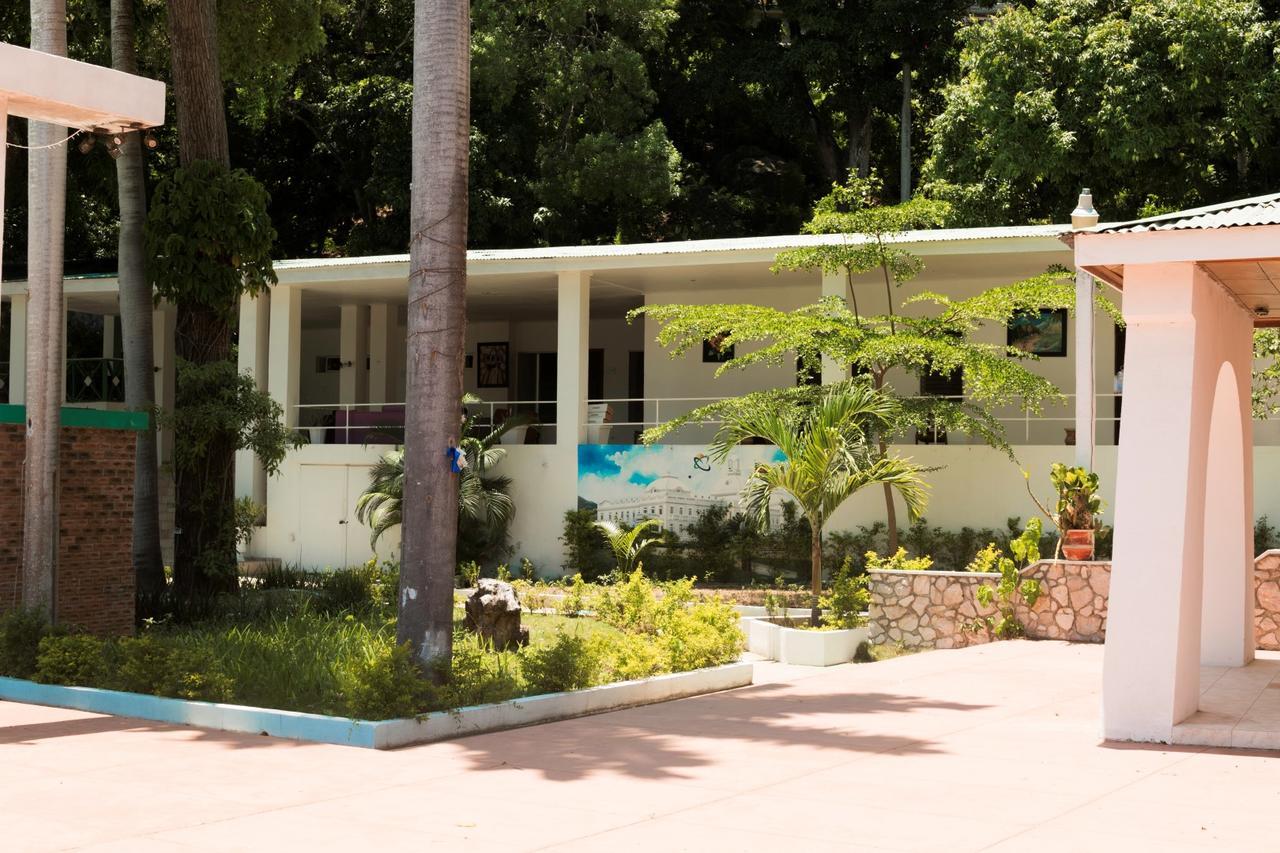 Le Grand Hotel Beck Cap-Haitien Exterior photo